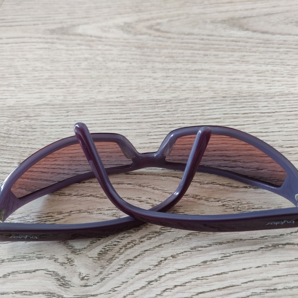 Byblos (Made in Italy) Original Sunglasses - Picture 8 of 8